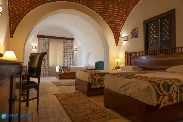 Spacious Nubian-style suite